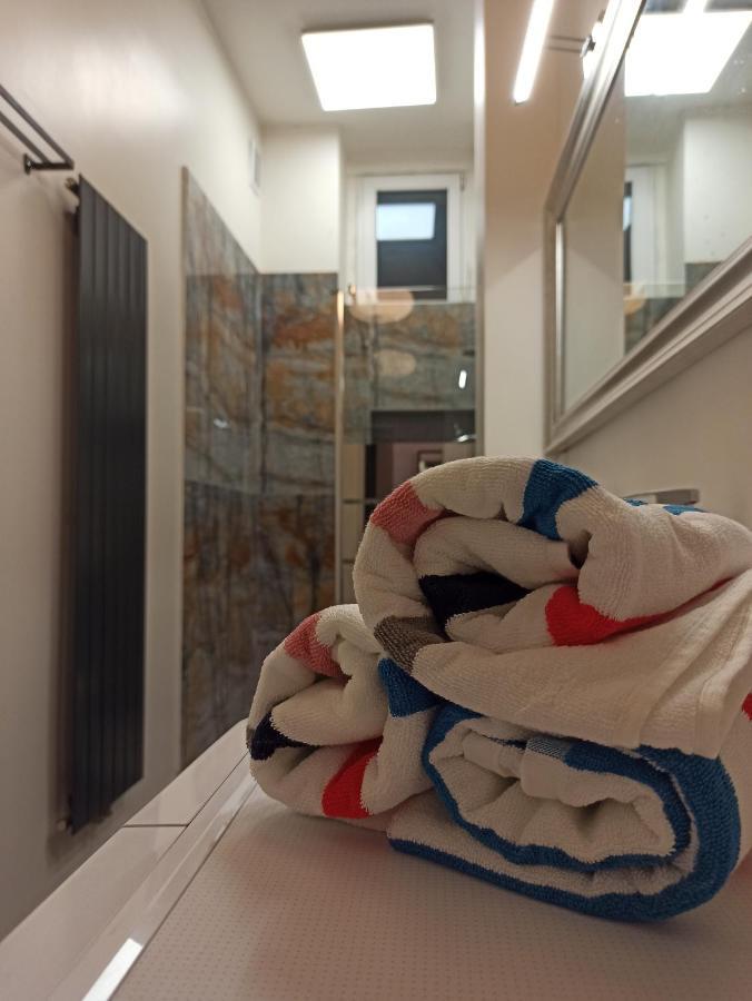 Apartament Rozeta Centrum 6Os Legnica Luaran gambar
